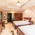 Yanjoon Holiday Homes - Palm Jumeirah Frond A Villas