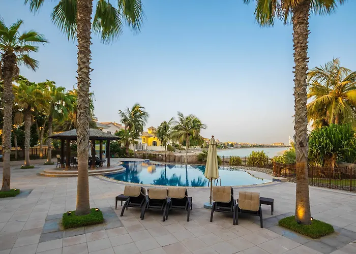 Yanjoon Holiday Homes - Palm Jumeirah Frond A Villas